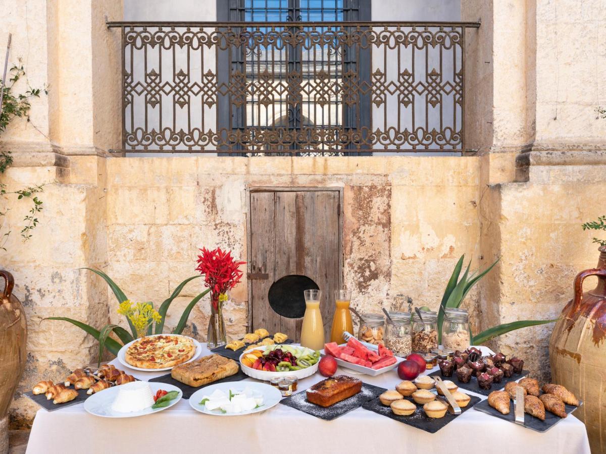Palazzo Daniele, A Member Of Design Hotels غاليانو دل كابو المظهر الخارجي الصورة